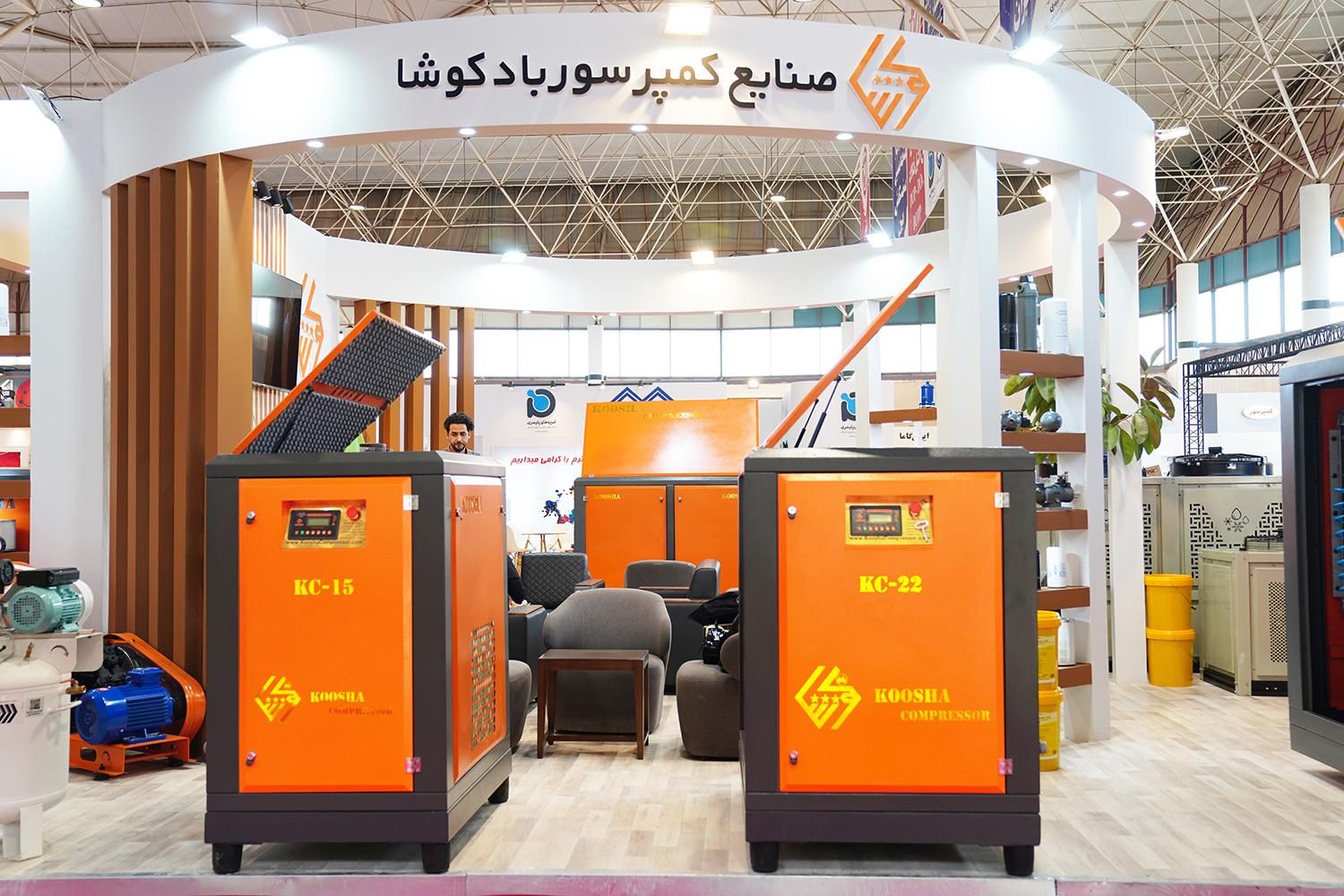اسکرو/درایر/ پمپباد compressor/مخزن/بوستر|ماشین‌آلات صنعتی|مشهد, مقدم|دیوار