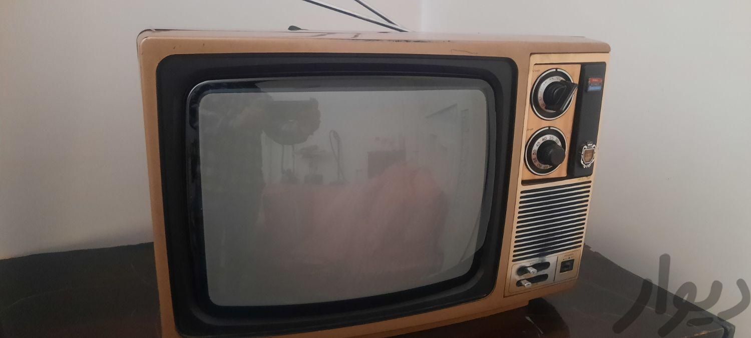 تلویزیون قدیمی کاملا سالم|تلویزیون و پروژکتور|مشهد, شهرک شهید رجایی|دیوار