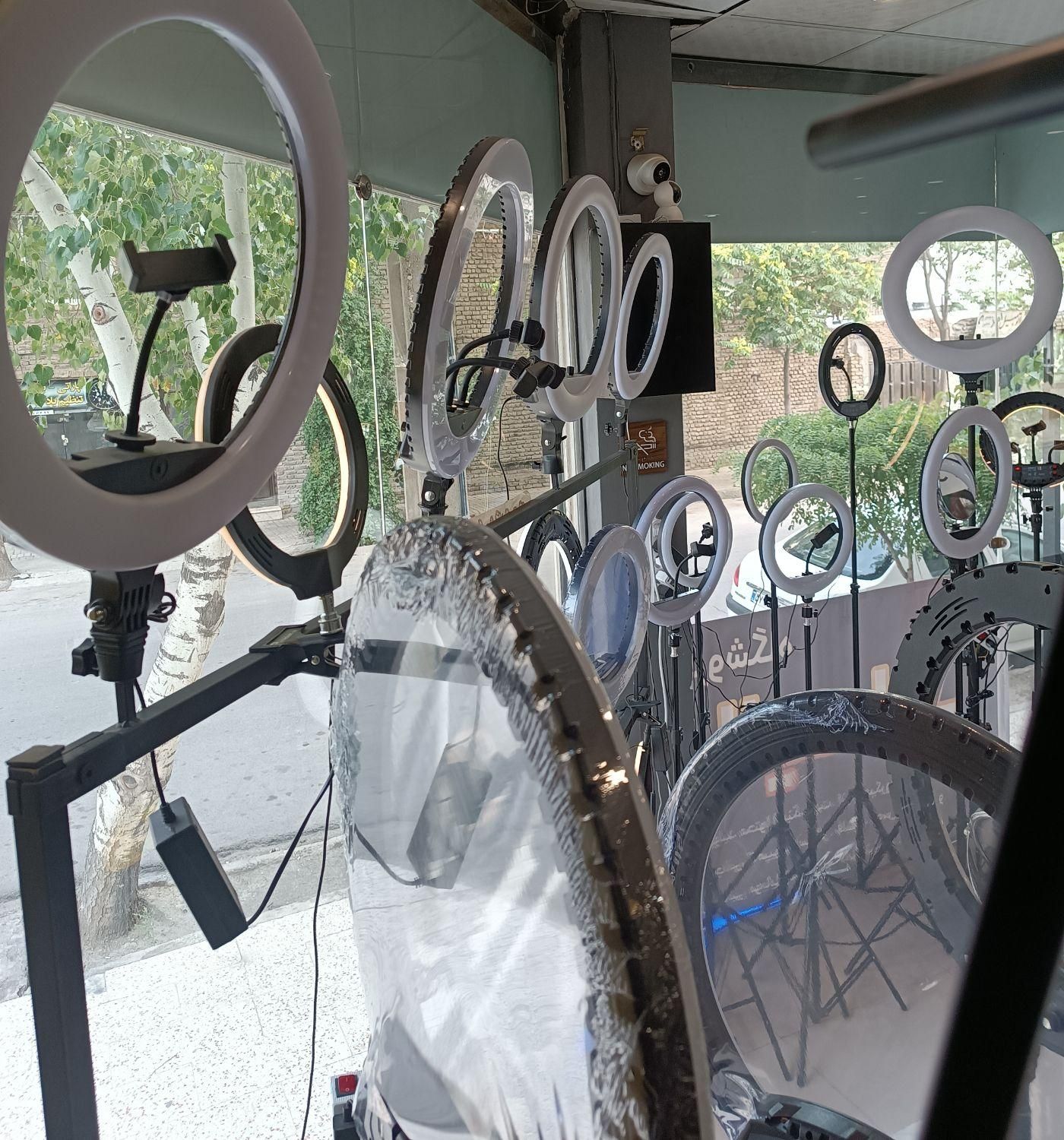 رینگ لایت قطر۲۶ پایه رومیزی|دوربین عکاسی و فیلمبرداری|مشهد, وکیلآباد|دیوار