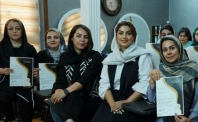 آموزش آرایشگری ،رنگ لایت،فر ،مدرک فنی حرفه ای|خدمات آموزشی|تهران, نیروی هوایی (پیروزی)|دیوار