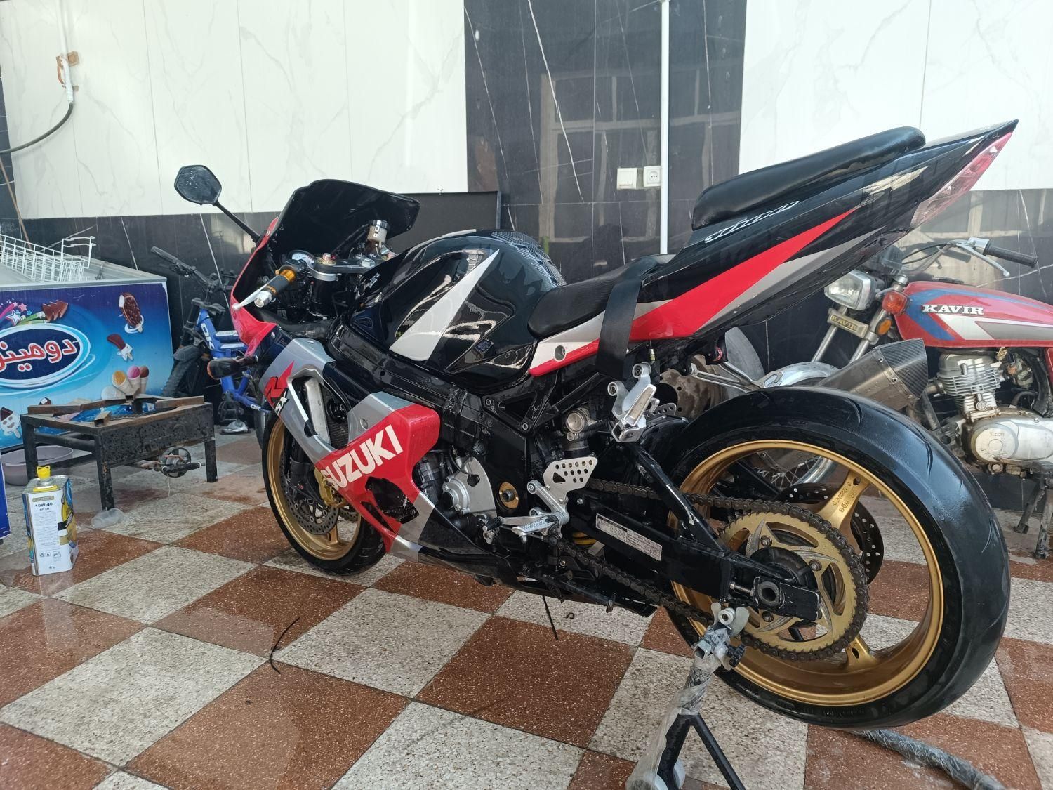 موتور سنگین سی بیcb سوزوکی gsx r 1000|موتورسیکلت|تهران, آهنگ|دیوار
