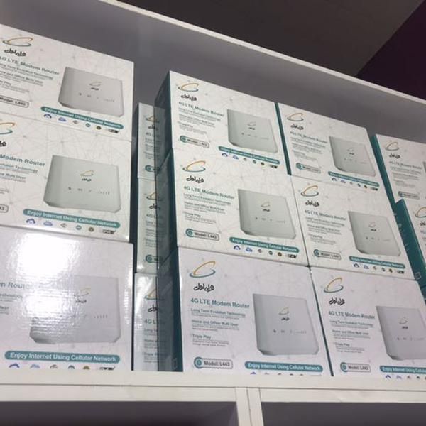 مودم سیمکارت خور 4 لن 443ال انلاک|مودم و تجهیزات شبکه|اصفهان, خرم|دیوار