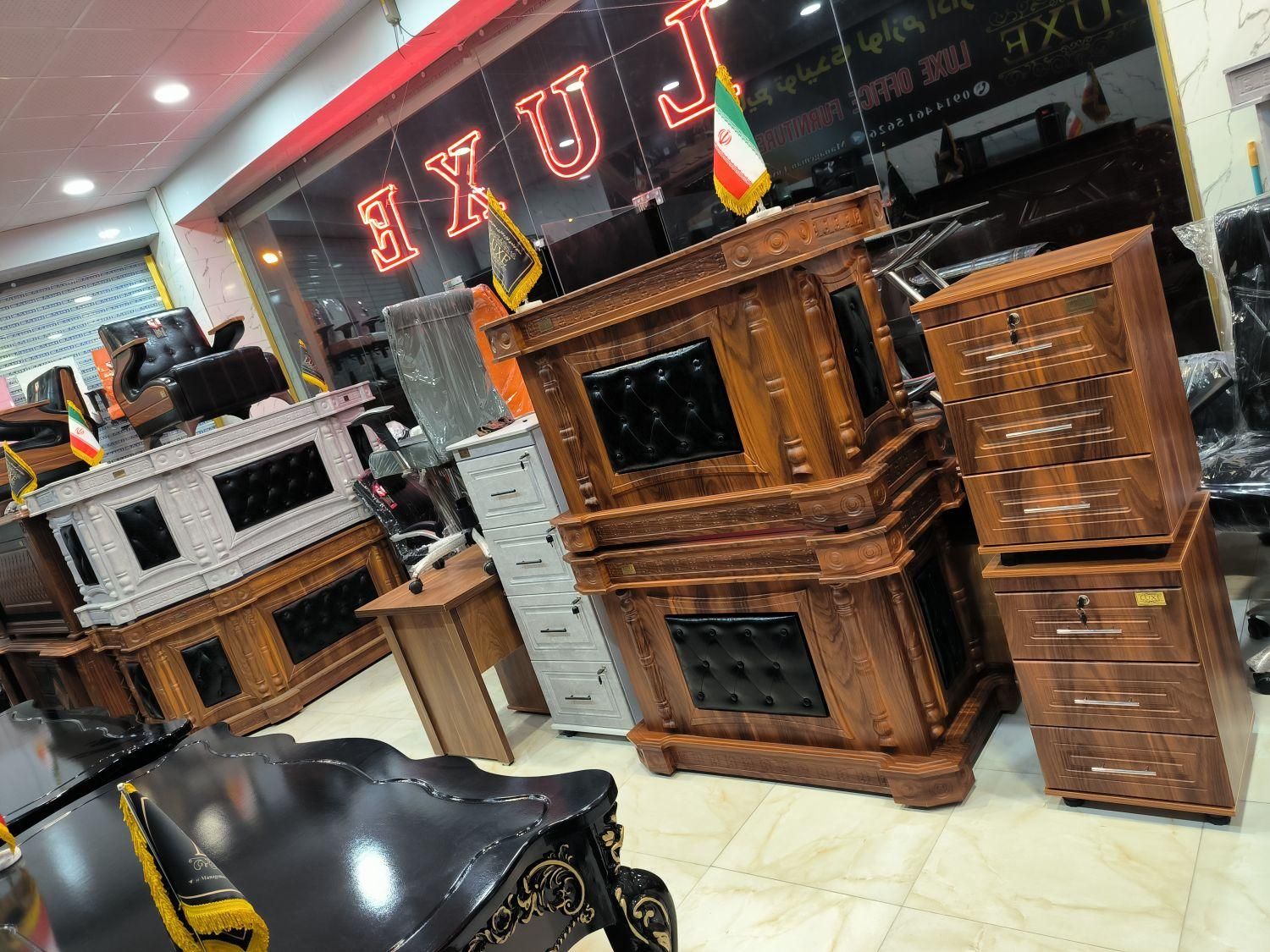 ست میز صندل مدیریت اداری وکیوم|مبلمان اداری|ماکو, |دیوار