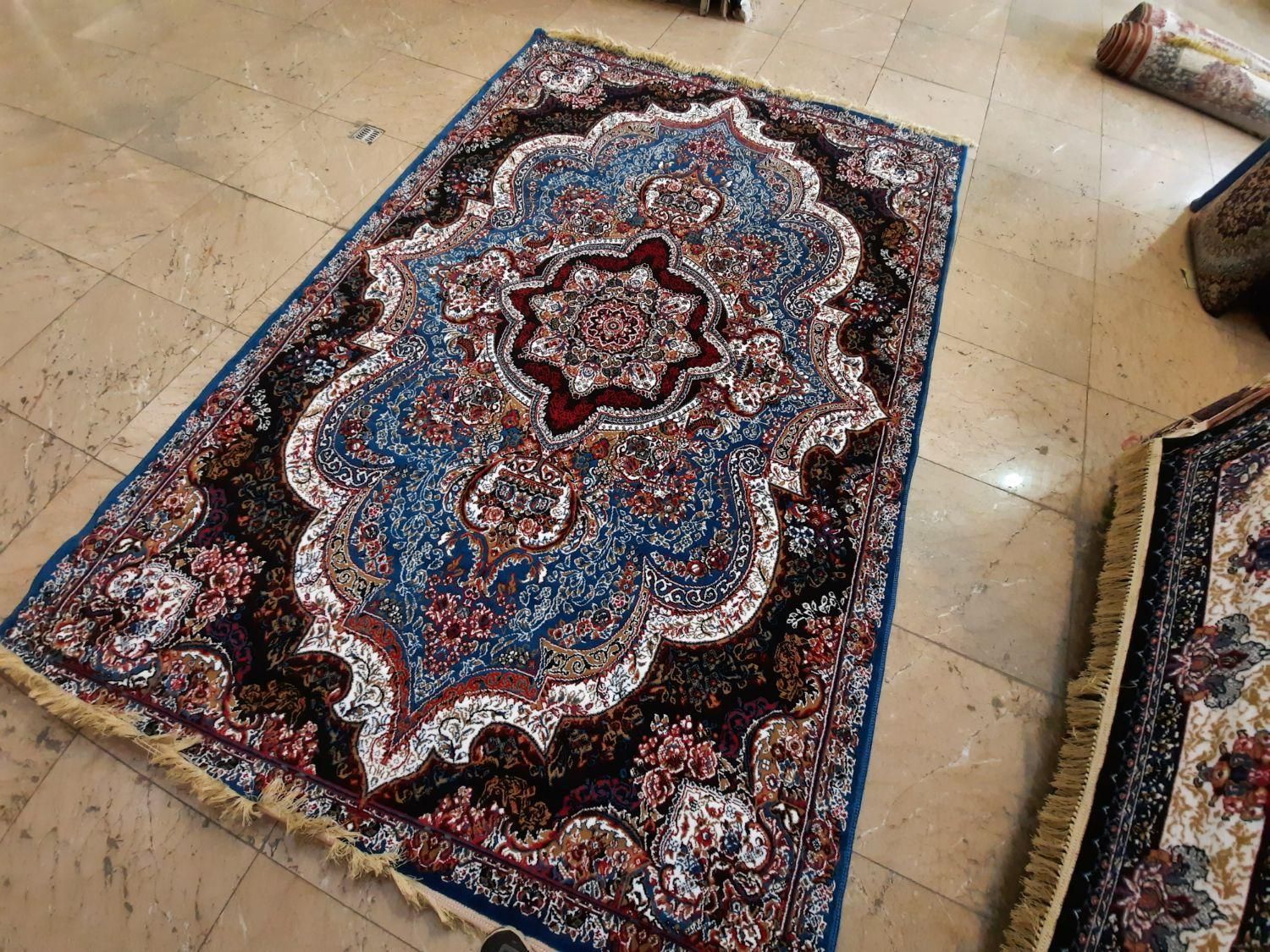 آباده قالی و فرش ماشینی|فرش|آباده, |دیوار
