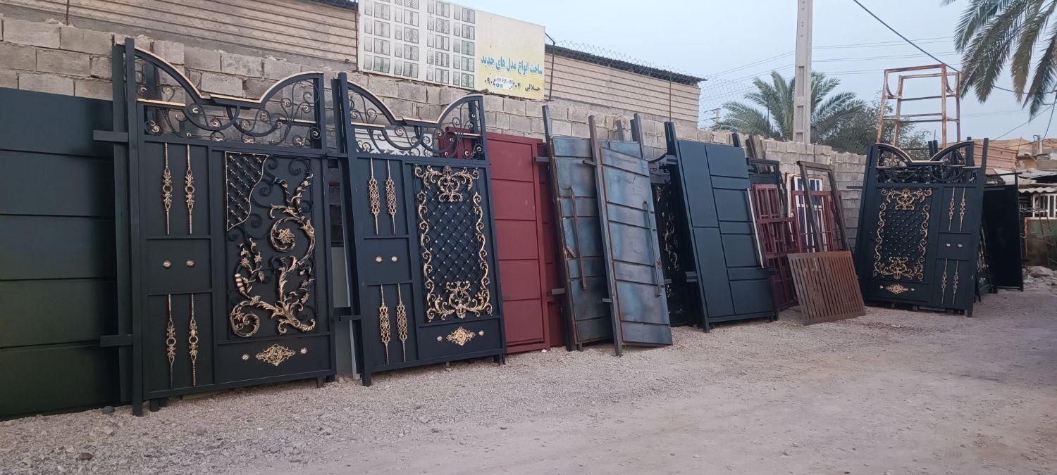 درب حیاط فلزی کیفیت خوب. جوشکاری|مصالح و تجهیزات ساختمان|برازجان, |دیوار