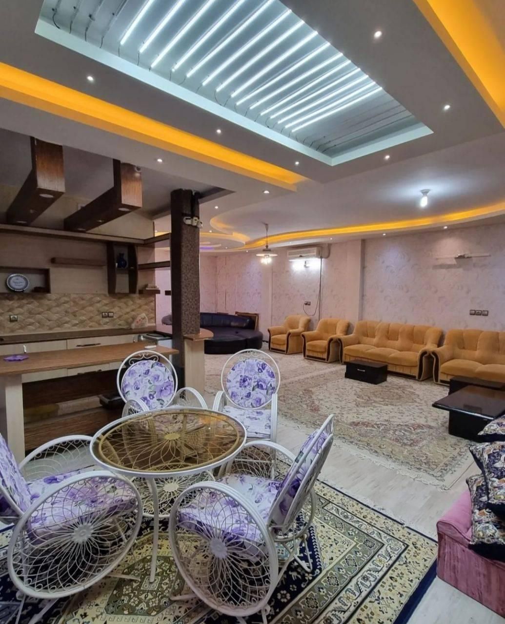 سوئیت مبله دربست همکف حیاط دار و باغ ویلای شیک|اجارهٔ کوتاه‌مدت آپارتمان و سوئیت|اصفهان, زهران|دیوار