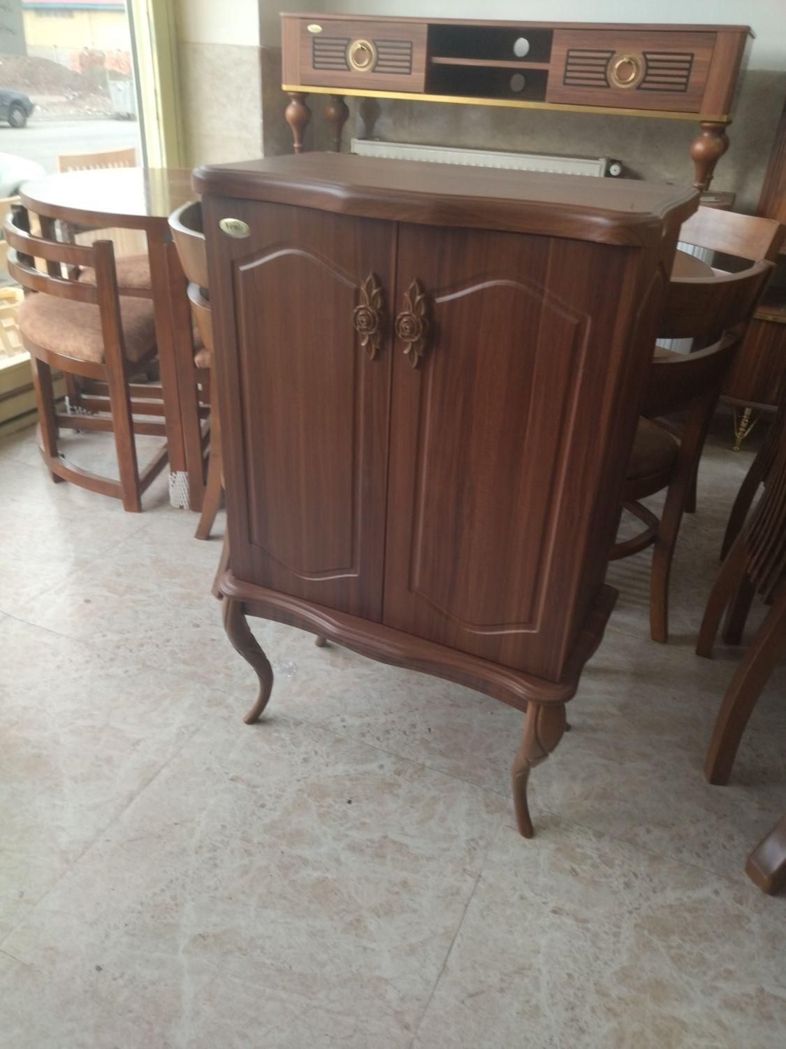 جاکفشی|جاکفشی، کمد، دراور|اردبیل, |دیوار