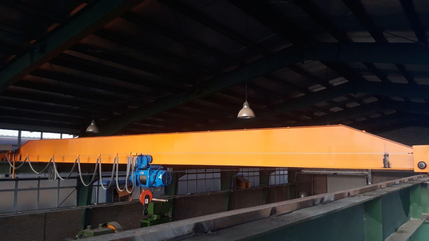 ساخت وتعمیرات انواع جرثقیل سقفی بازویی ودروازه ای|ماشین‌آلات صنعتی|پاکدشت, خاتون آباد|دیوار