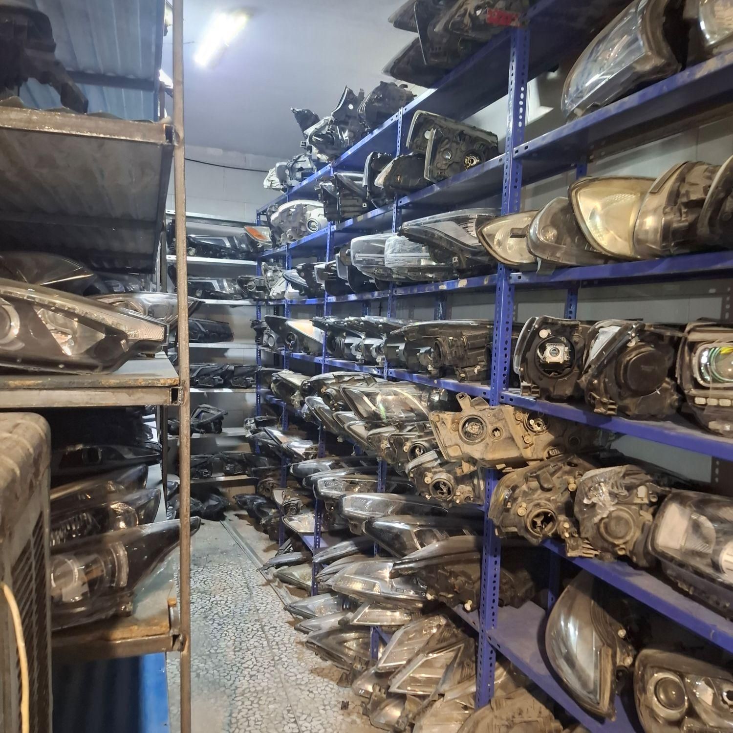 چراغ استوک دنا رانا 207 تارا h30 ازرا t8 x22 هایما|قطعات یدکی و لوازم جانبی|اصفهان, بابوکان جنوبی|دیوار