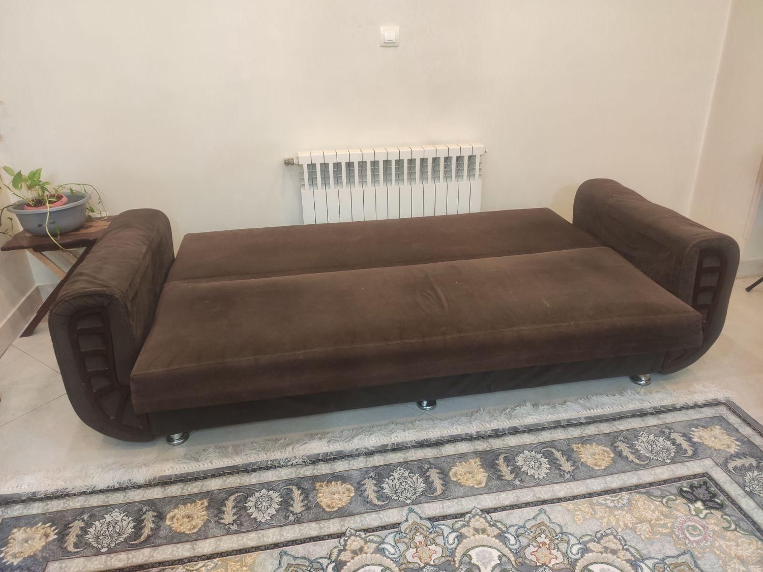 مبل ۵ نفره تختخواب شو و باکس دار|مبلمان خانگی و میز عسلی|کرج, کوی کارمندان شمالی|دیوار