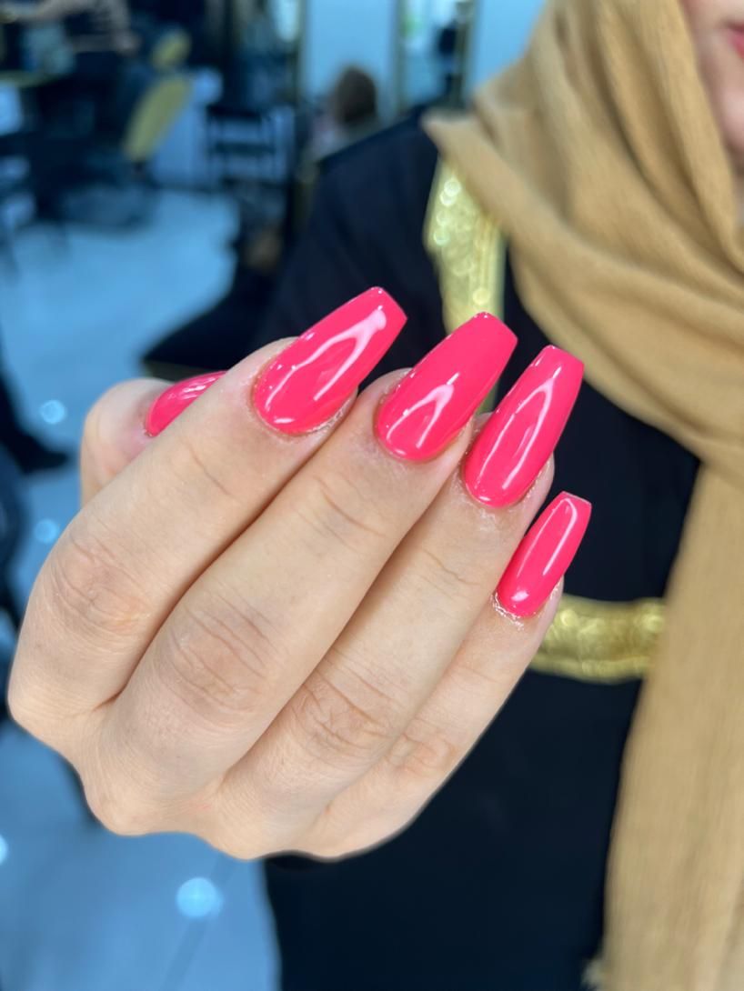 استخدام ناخن کار و مژه کار|استخدام درمانی، زیبایی، بهداشتی|تهران, امیریه|دیوار
