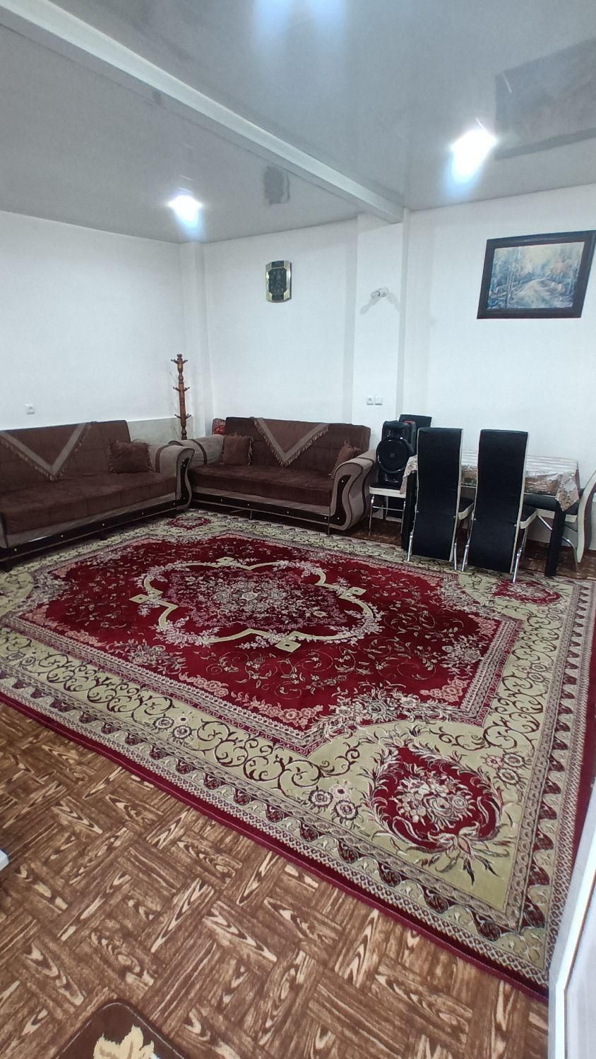 اجاره ویلا، دربست پارکینگ دار درجاده رازی|اجارهٔ کوتاهمدت آپارتمان و سوئیت|خوی, |دیوار