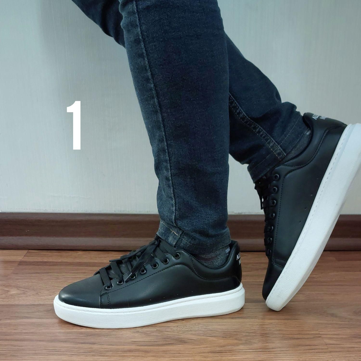 ونس سفید ونس مشکی|کیف، کفش، کمربند|سهند, |دیوار