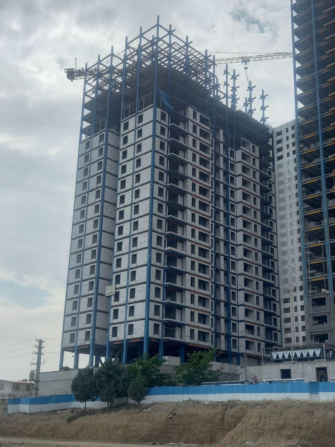 اپارتمان۱۴۰م/مرواریدشهر پزشکان چیتگر /دریاچه چیتگر|فروش آپارتمان|تهران, شهرک دانشگاه شریف|دیوار