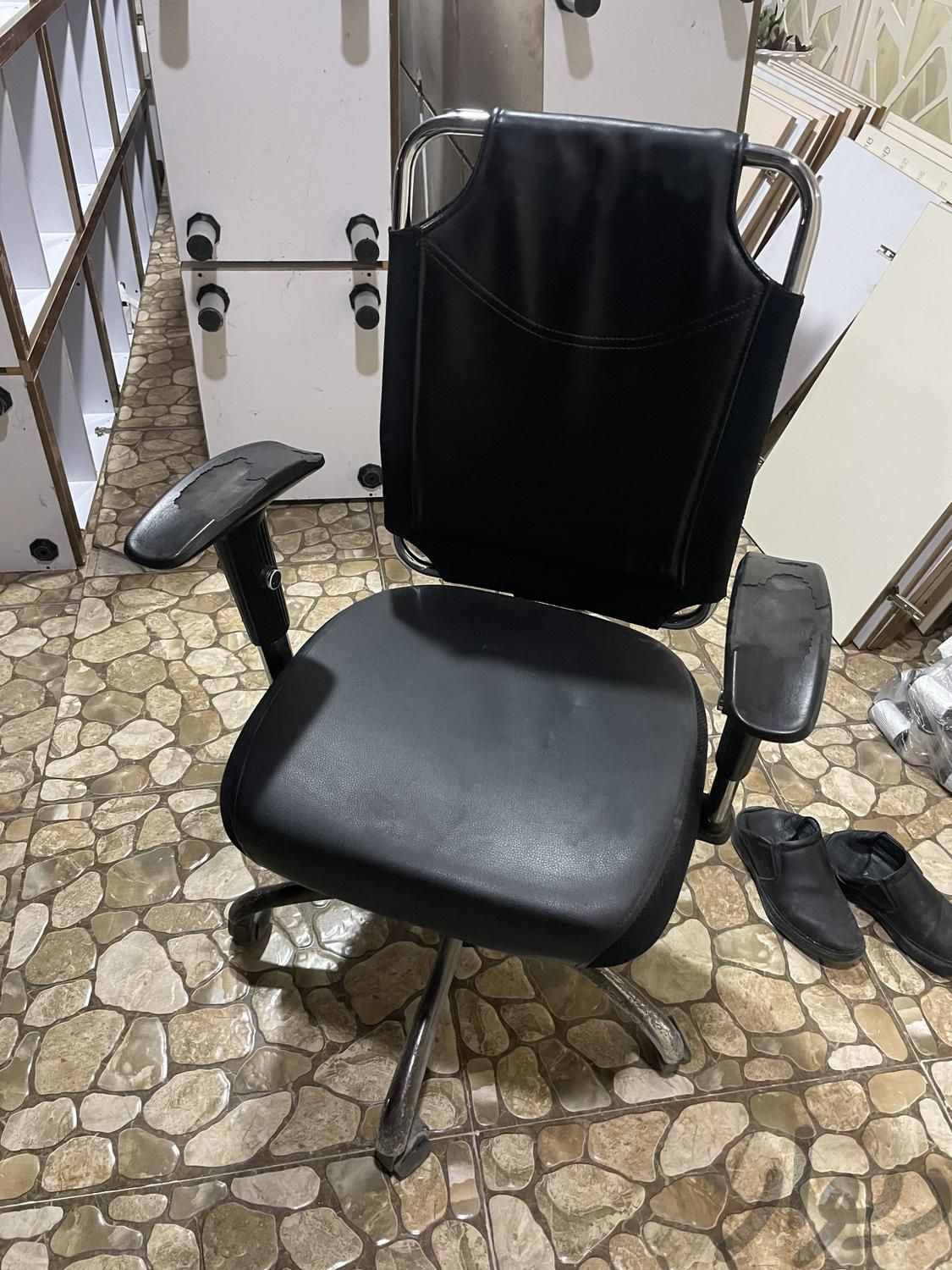 صندلی چرخدار|صندلی و نیمکت|بندر کنگان, |دیوار