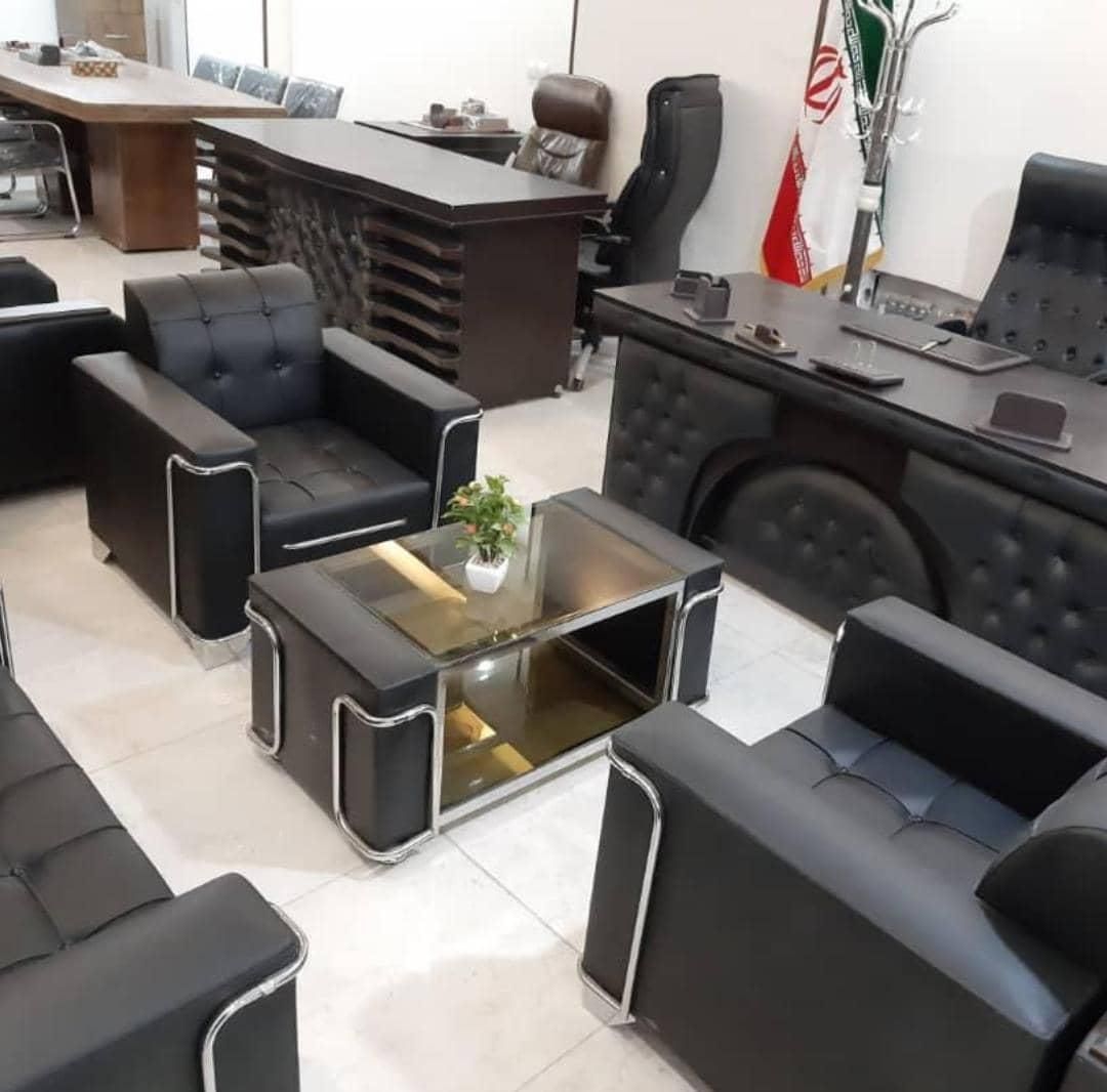 مبل میزصندلی کتابخانه کانترپیشخوان رزپشن منشی مزدا|آرایشگاه و سالن‌های زیبایی|رشت, گلسار|دیوار