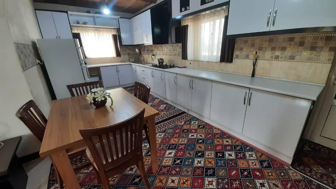 استخردار 3خواب روستای جنگلی لیسار|اجارهٔ کوتاهمدت ویلا و باغ|لیسار, |دیوار