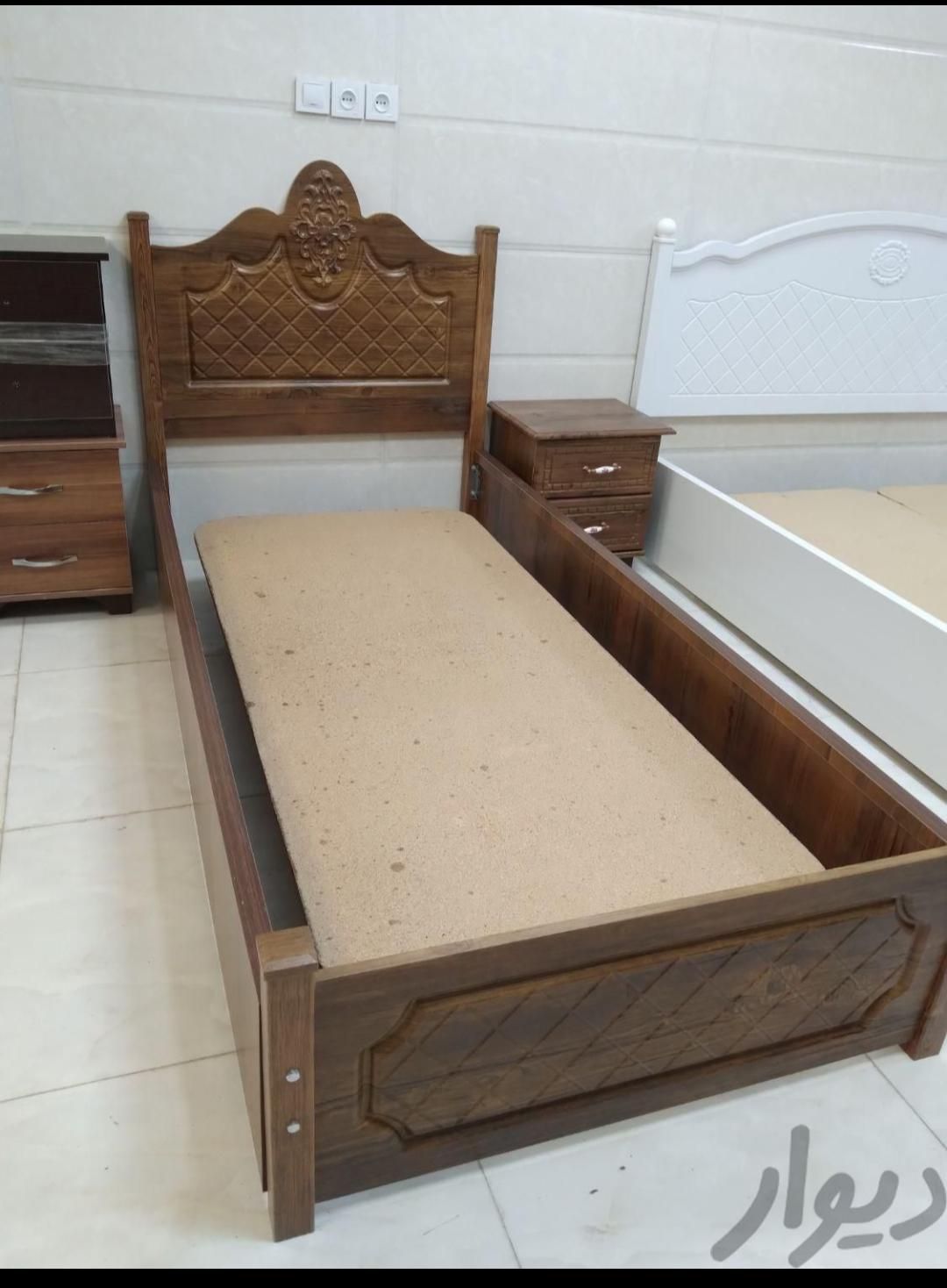 تخت یک نفره چستر|تخت و سرویس خواب|کرمان, |دیوار