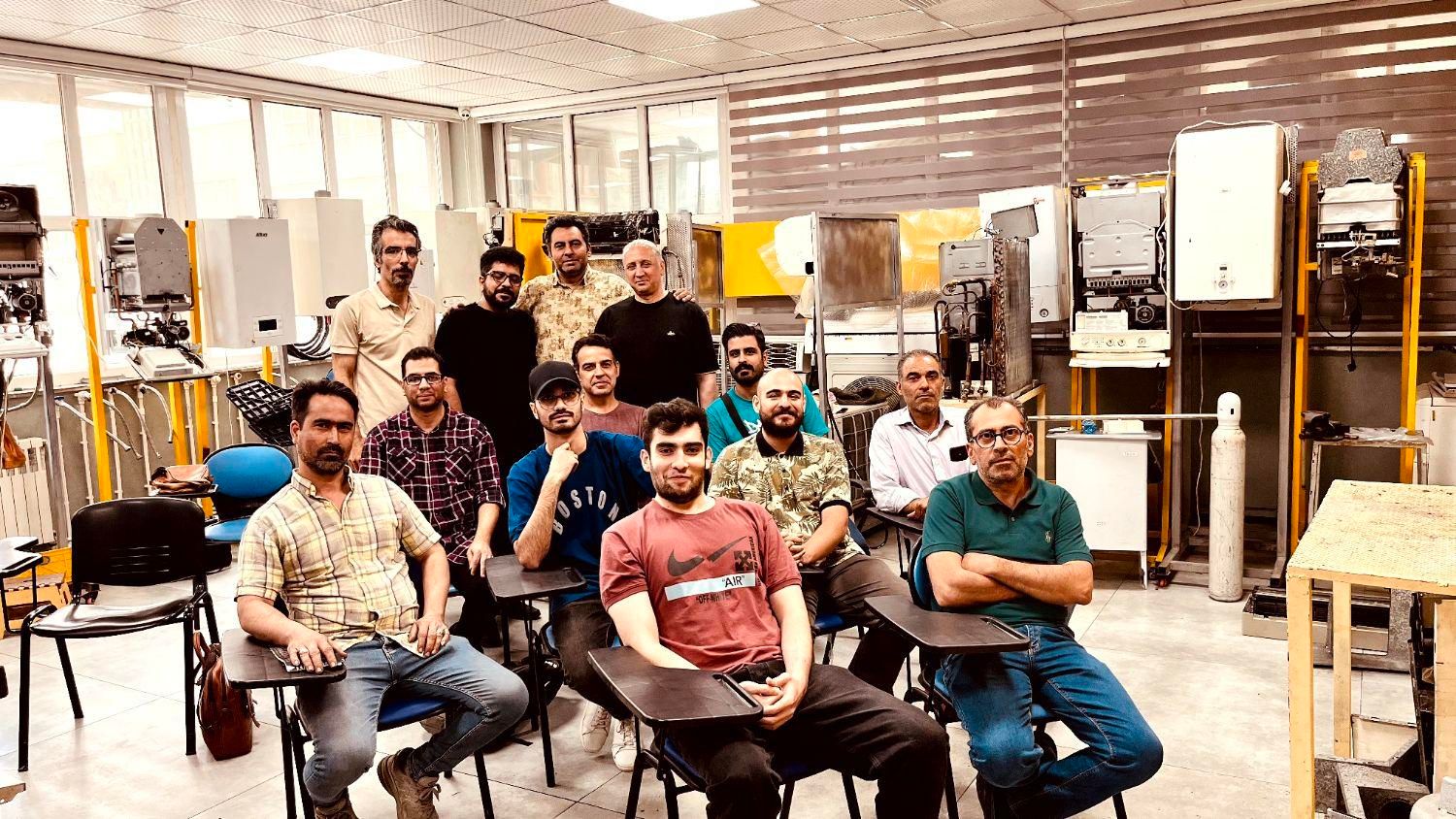 آموزش کولرگازی پکیج دیواری داکت اسپلیت لوله کشی|خدمات آموزشی|تهران, فلسطین (میدان انقلاب)|دیوار