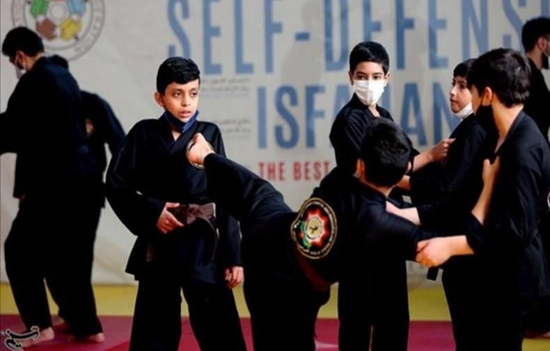 آموزش دفاع شخصی کاربردی و نظامی برای تمامی سنین|خدمات آموزشی|شیراز, لاله|دیوار