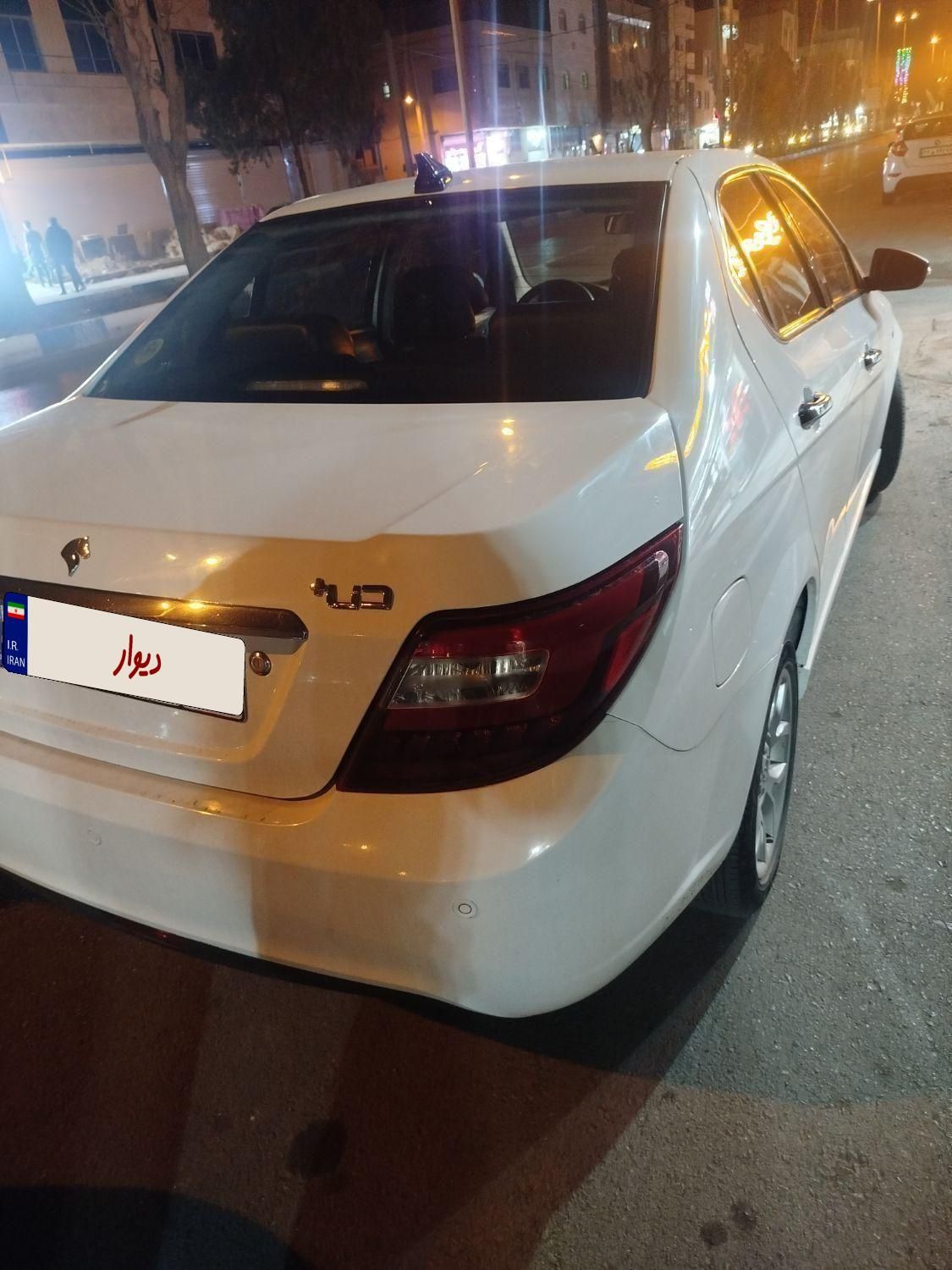 دنا پلاس اتوماتیک بدون رنگ کم کار|خودرو سواری و وانت|شاهین‌شهر, عطار|دیوار