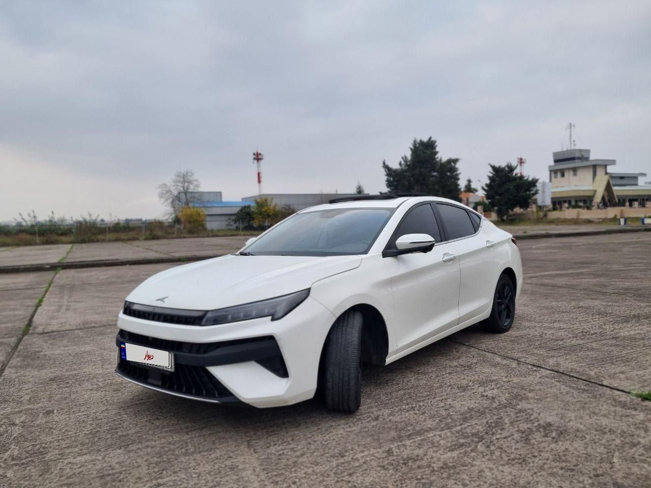 اجاره ماشین/رنت خودرو/رنتKMC-J7|خودرو اجارهای|رشت, گلسار|دیوار