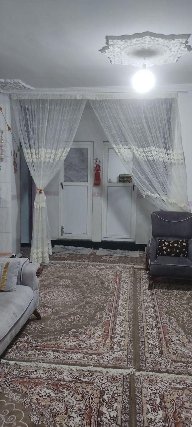 آپارتمان مسکن مهر روبرو جاده اصلی جنب کارخانه آرد|فروش آپارتمان|خاش, |دیوار