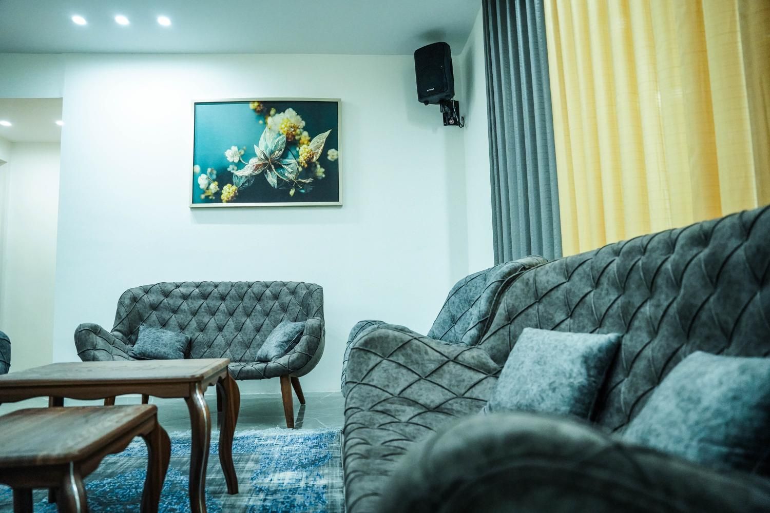 ویلا باغ استخر دار|اجارهٔ کوتاهمدت ویلا و باغ|خرمآباد, |دیوار