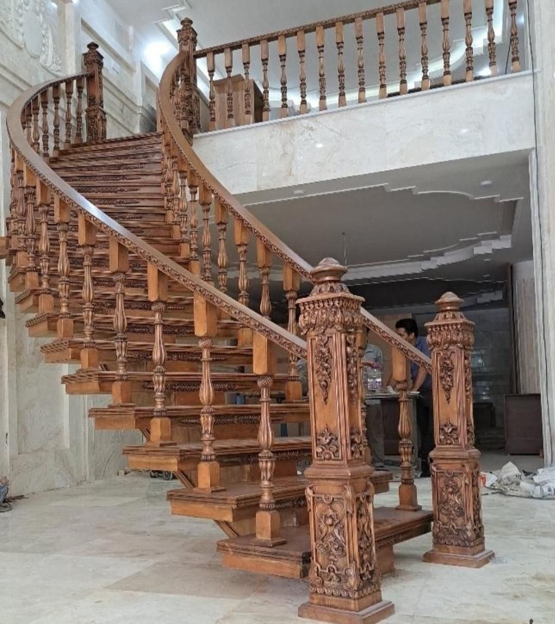 اجرای کف پله و نرده چوبی|خدمات پیشه و مهارت|کرج, کمال‌شهر|دیوار