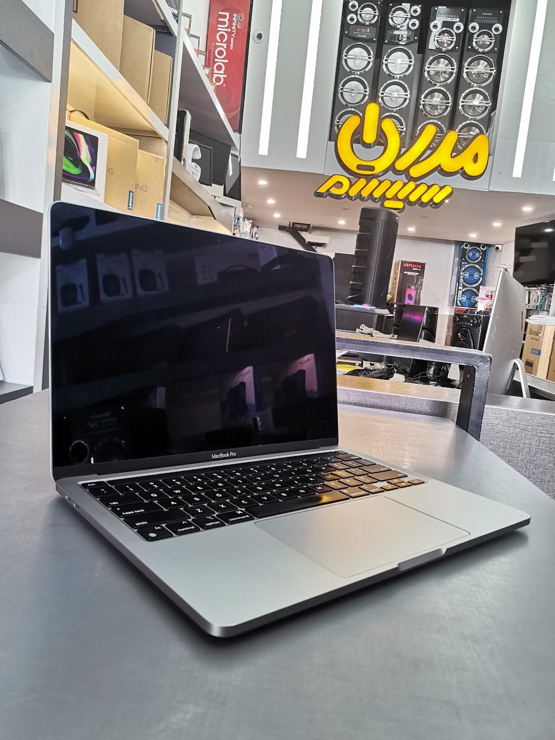 macbook pro m1 رم۸ با تاچ بار 512Gb|رایانه همراه|یزد, |دیوار