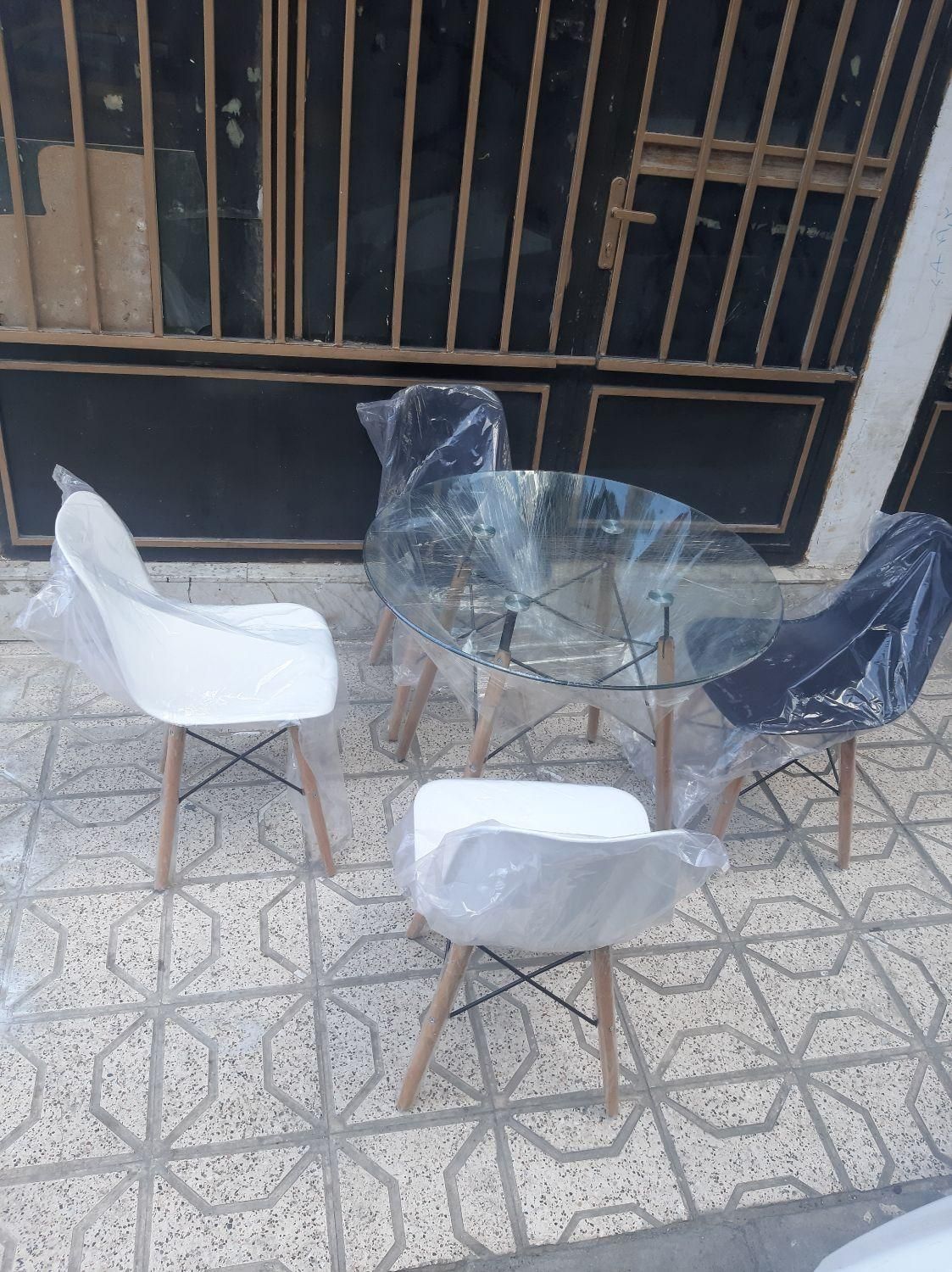 میز و صندلی نهار خوری پایه چوبی|میز و صندلی غذاخوری|مشهد, نوید|دیوار