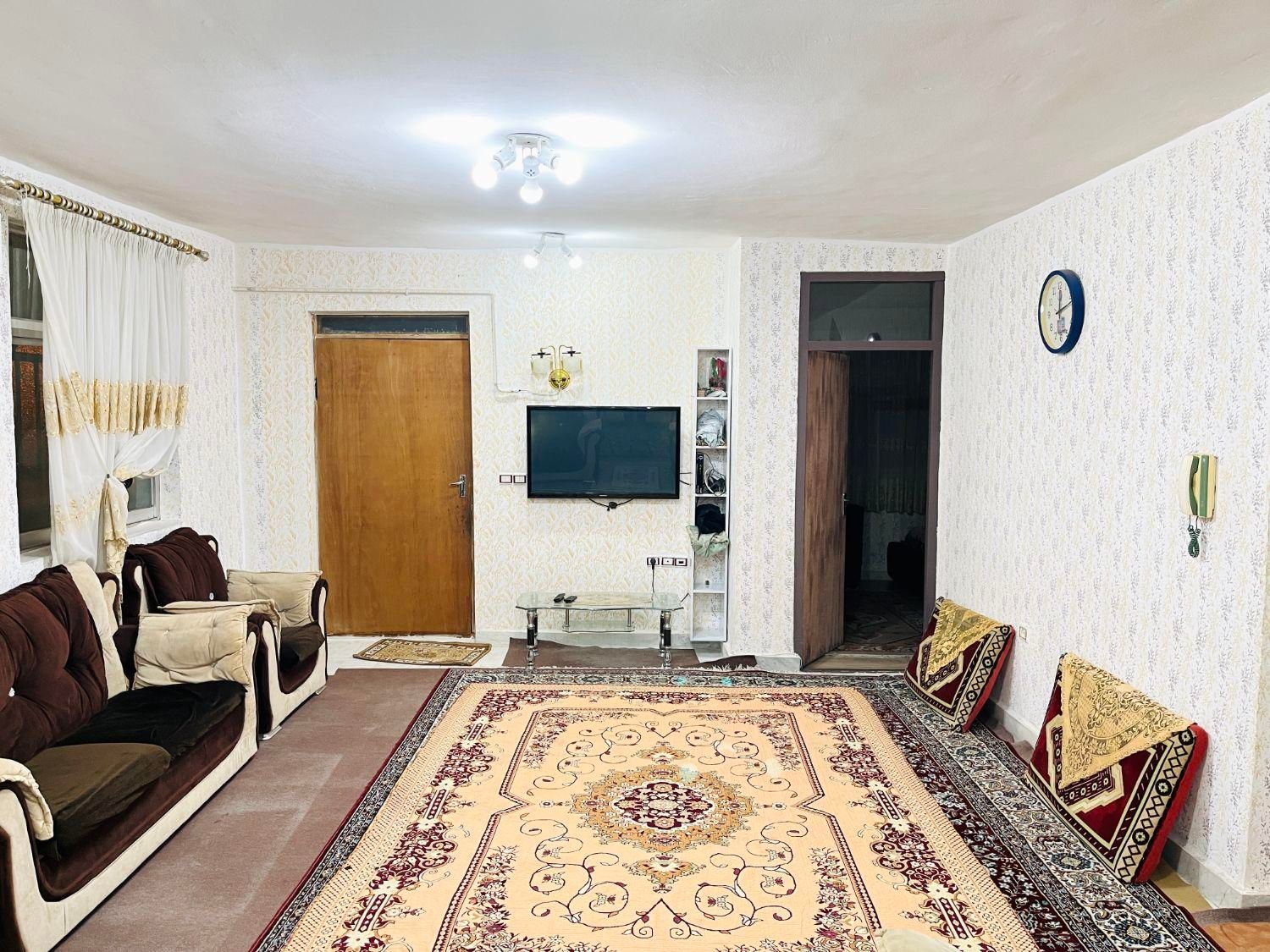 سوئیت با پارکینگ دو ماشین محمدی|اجارهٔ کوتاه‌مدت آپارتمان و سوئیت|فومن, |دیوار
