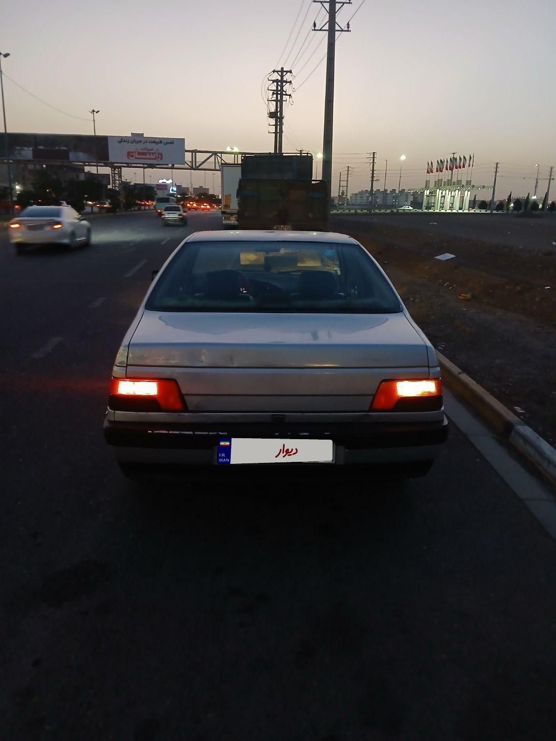 پژو 405 GLi - دوگانه سوز CNG، مدل ۱۳۸۶|خودرو سواری و وانت|تهران, شریف‌آباد|دیوار