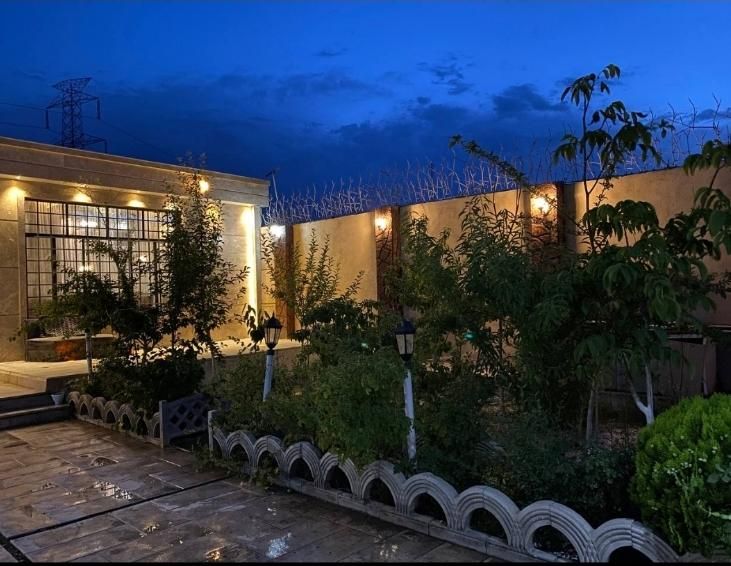 اجاره روزانه باغ ویلا استخر داخل ابگرم اول شاندیز|اجارهٔ کوتاه‌مدت ویلا و باغ|مشهد, آزادشهر|دیوار