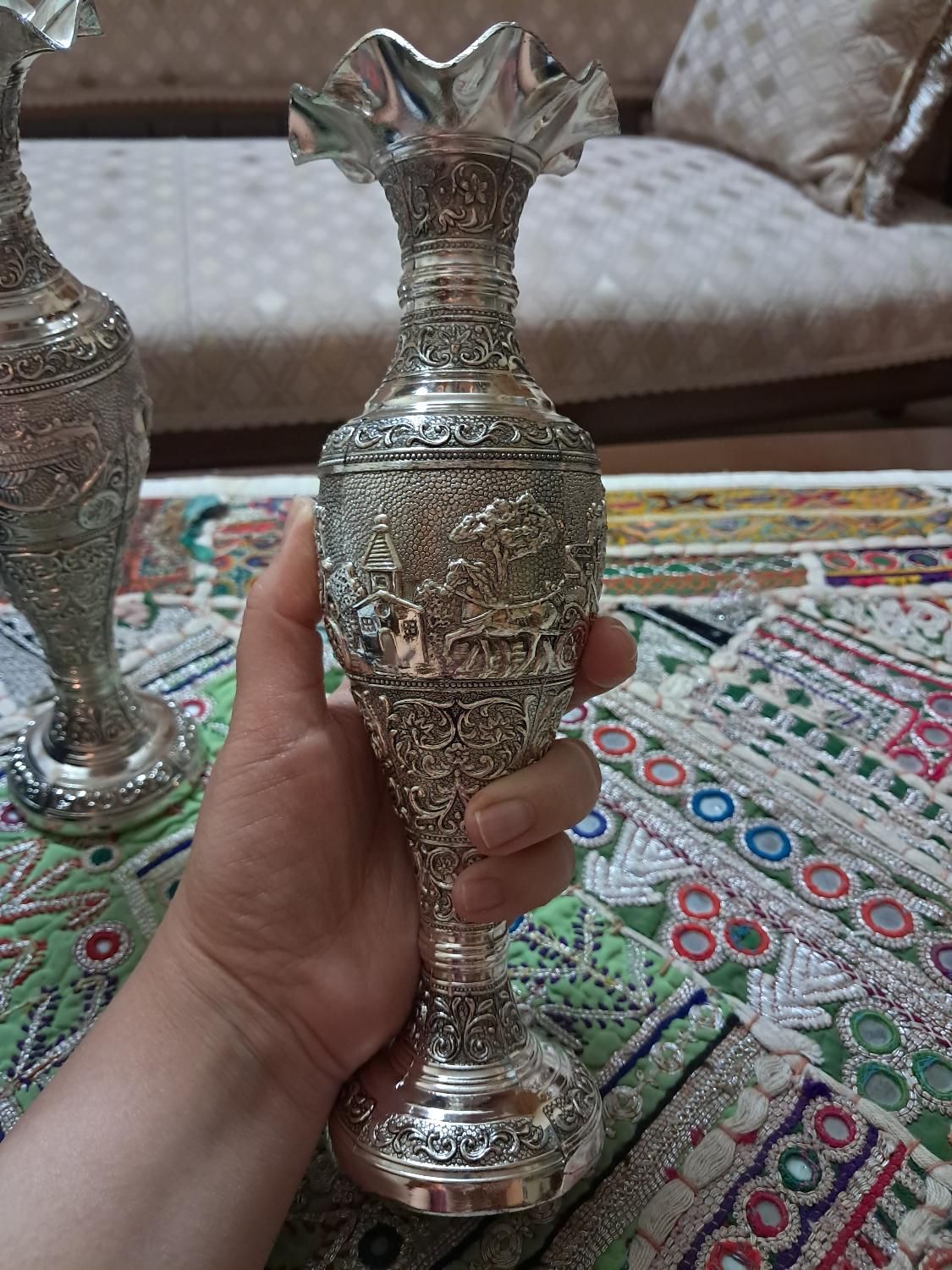 گلدان طرح نقره|صنایع دستی و سایر لوازم تزئینی|اصفهان, ناژوان|دیوار