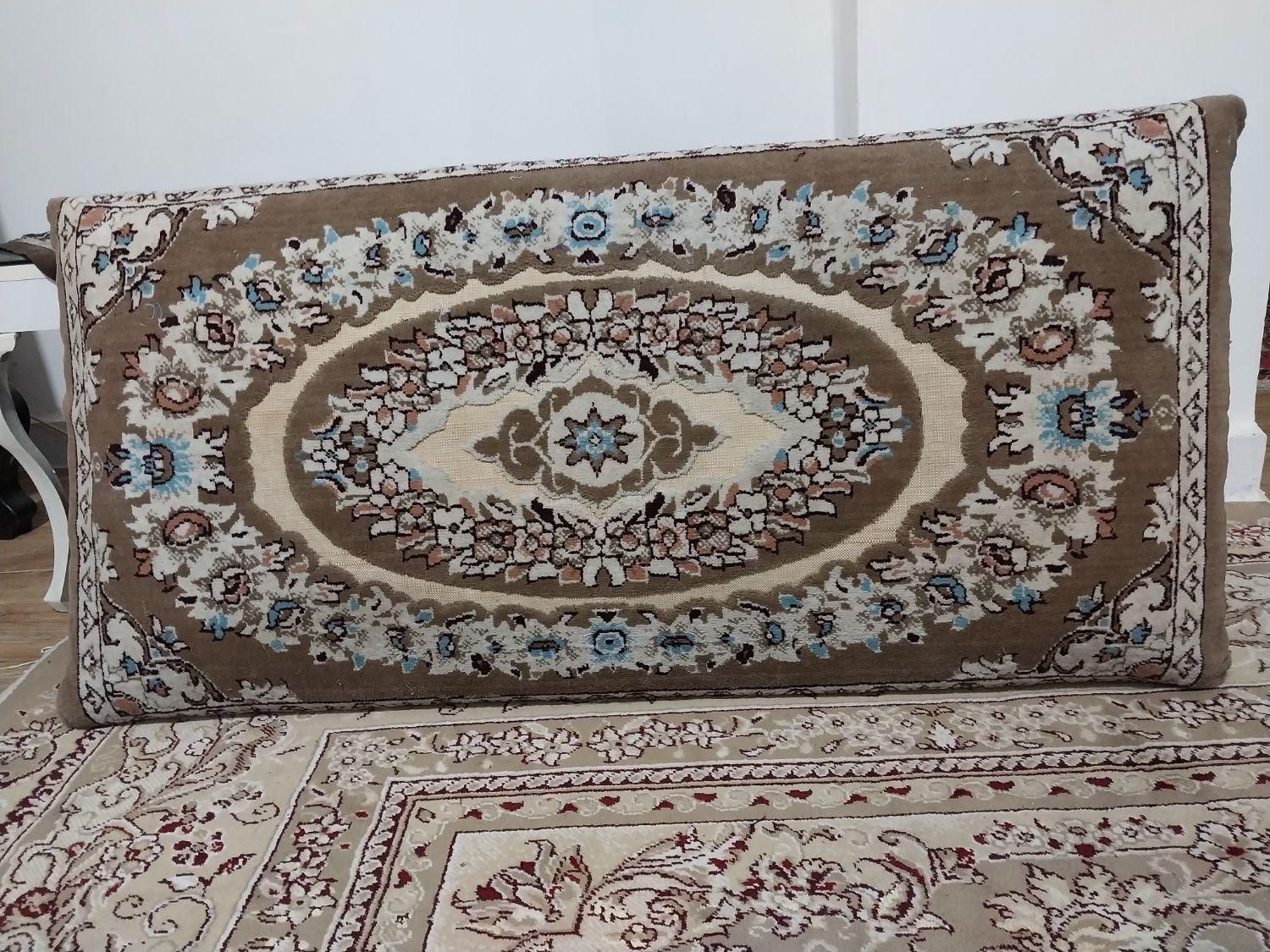 پشتی در حد نو فروشی|پشتی|آمل, |دیوار