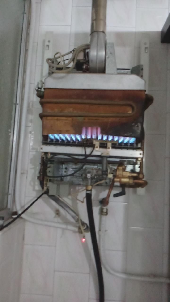 تعمیرات تخصصی آبگرمکن پکیج|خدمات پیشه و مهارت|نجف‌آباد, قدس|دیوار