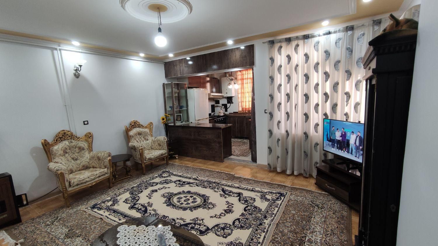 سوییت آپارتمان اجاره ای منزل|اجارهٔ کوتاه‌مدت آپارتمان و سوئیت|همدان, |دیوار