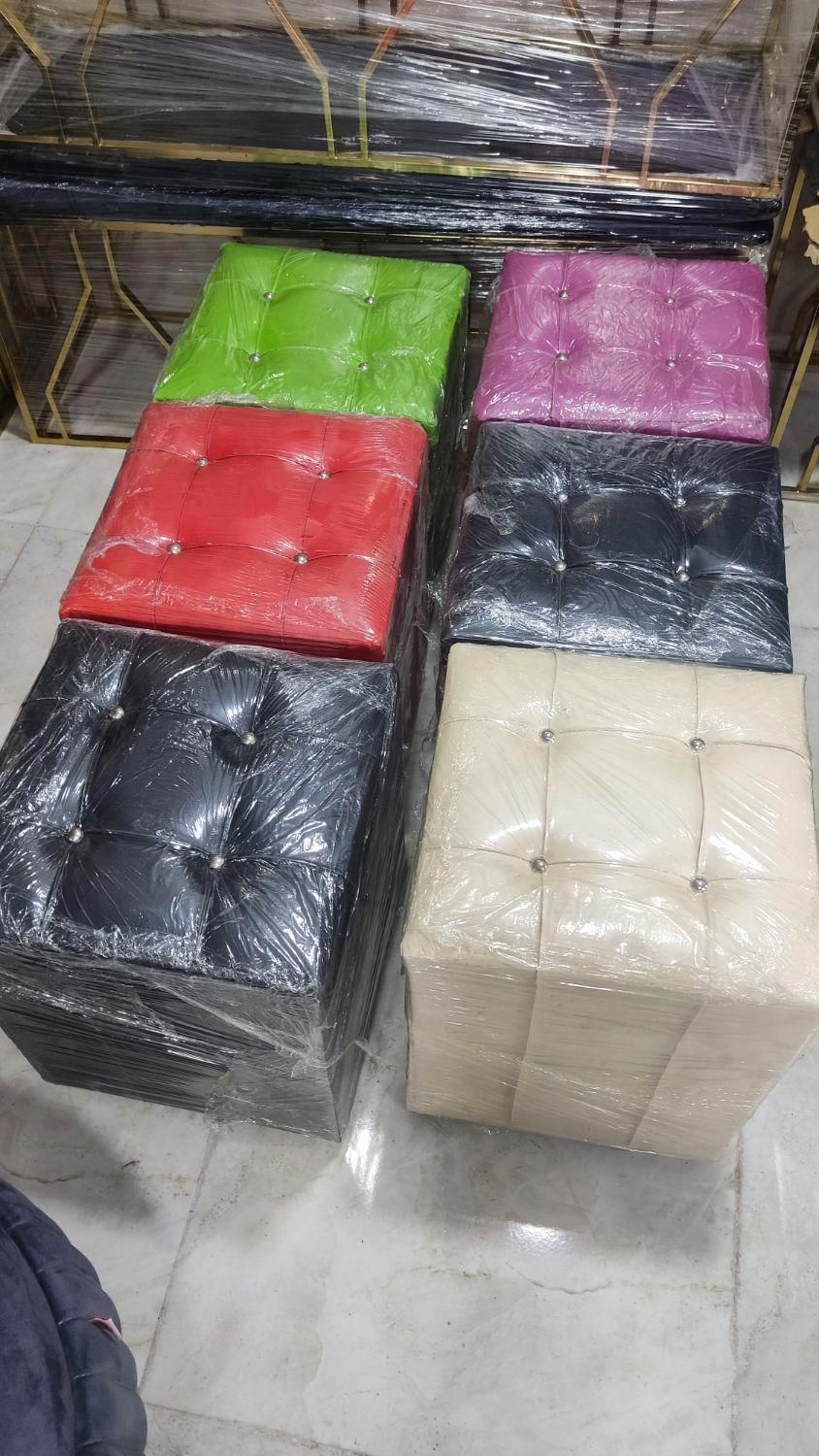 پاف نشیمن سالن|آرایشگاه و سالن‌های زیبایی|رشت, امین الضرب|دیوار