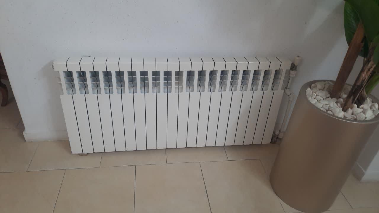 خریدار رادیاتور شوفاژ ایران رادیاتور فروشی و غیره|آبگرمکن، پکیج، شوفاژ|تهران, کیانشهر|دیوار