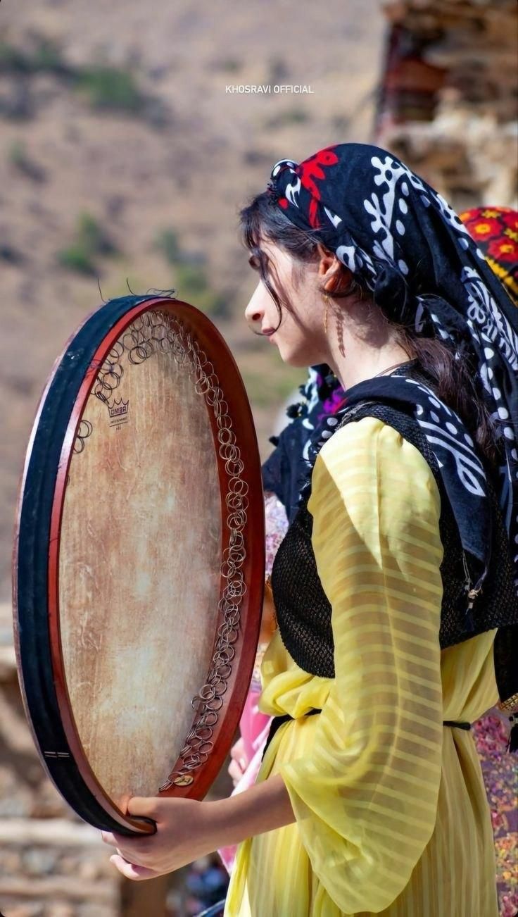 آموزش تخصصی دف ،سنتور و گیتار و تنبک فقط به بانوان|خدمات آموزشی|اصفهان, هفتون|دیوار