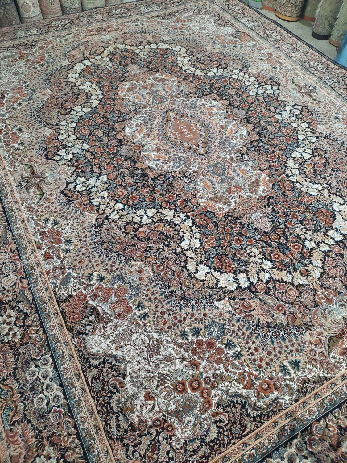 فرش بهارجفت ۱۲متری ۱۰۰۰تراکم۳۰۰۰هزار بهشتی|فرش|مشهد, محله وحید|دیوار