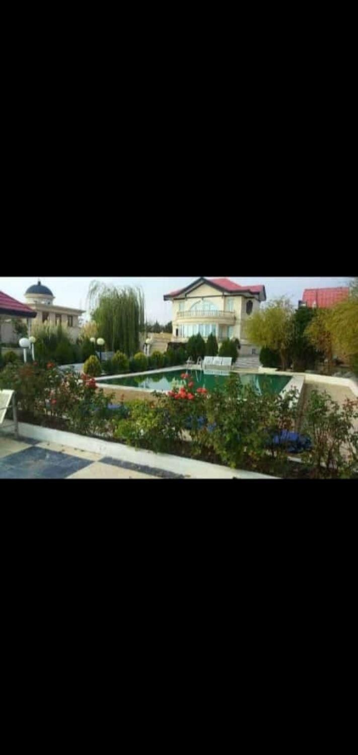 عمارت طاوسیه سه خوابه استخر اب گرم و جکوزی داخل|اجارهٔ کوتاه‌مدت ویلا و باغ|چهارباغ, |دیوار