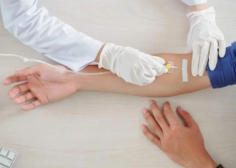 خدمات پرستاری درمانی و سرم تراپی در منزل|خدمات آرایشگری و زیبایی|بوشهر, |دیوار