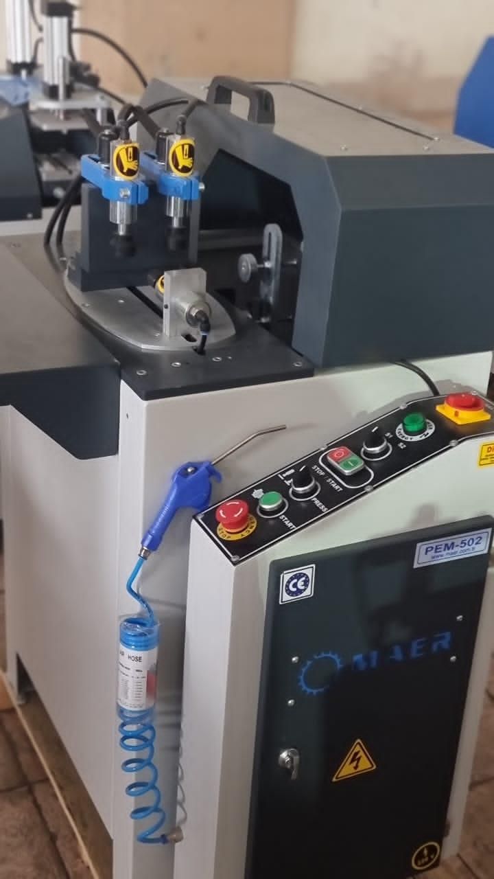 دستگاه یو پی وی سی ،دستگاه پنجره ،دستگاه upvc،|ماشین‌آلات صنعتی|تبریز, |دیوار