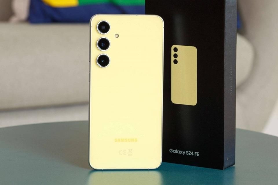 سامسونگ Galaxy S24 FE با حافظهٔ ۲۵۶ گیگابایت|موبایل|مشهد, احمدآباد|دیوار
