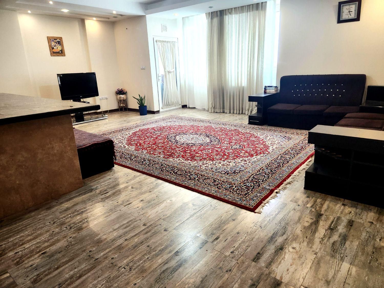 اپارتمان و سوئیت مبله کوتاه مدت|اجارهٔ کوتاه‌مدت آپارتمان و سوئیت|شیراز, دانشگاه شیراز|دیوار