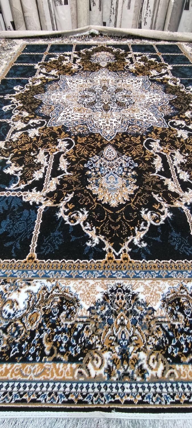 ۳تخته ۱۲متری سورمه ای|فرش|شیراز, کوشک میدان|دیوار