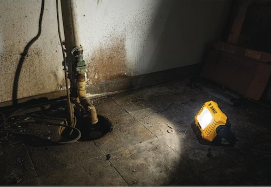 پروژکتور شارژی دیوالت DCL077b|ابزارآلات|تهران, بلوار کشاورز|دیوار