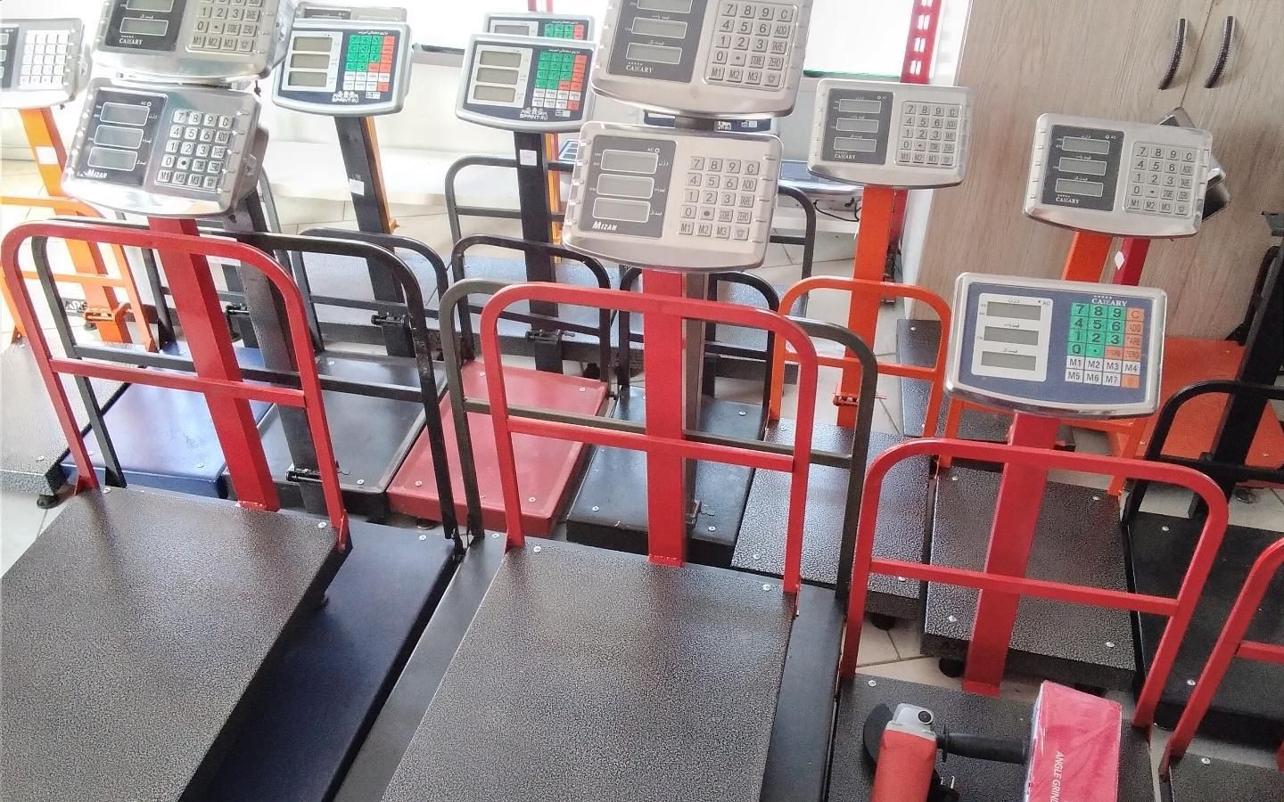 ترازوی دیجیتالی کد ۲۰۰ باسکول گارددار ترازو|فروشگاه و مغازه|ارومیه, |دیوار